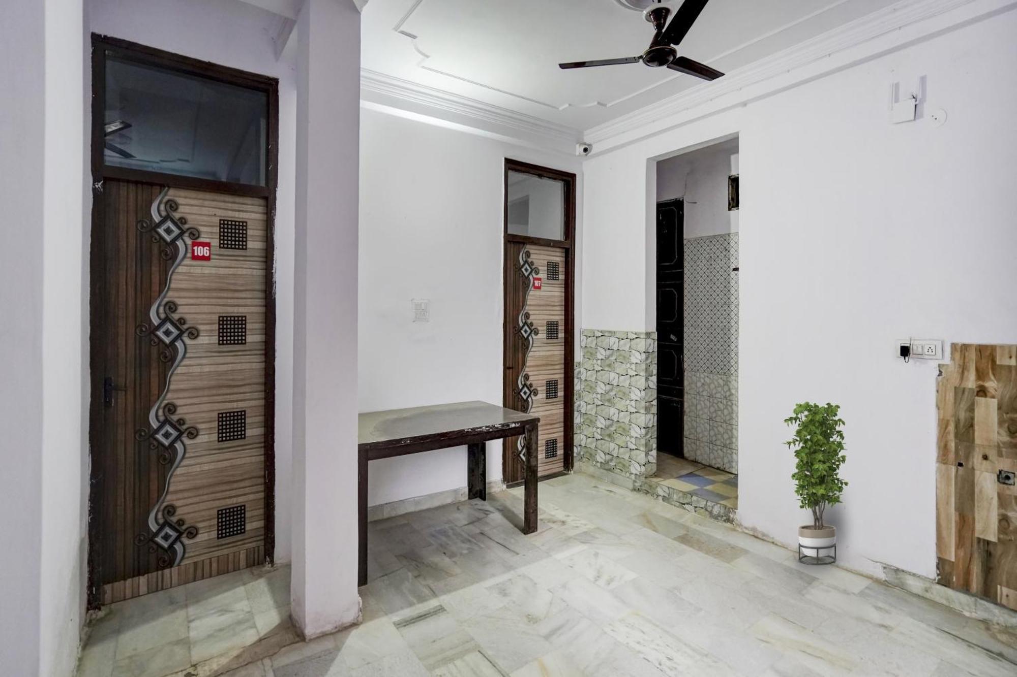 O B. R. Residency Near Tughlakabad Station Metro Station Hotel Delhi (National Capital Territory of India)
