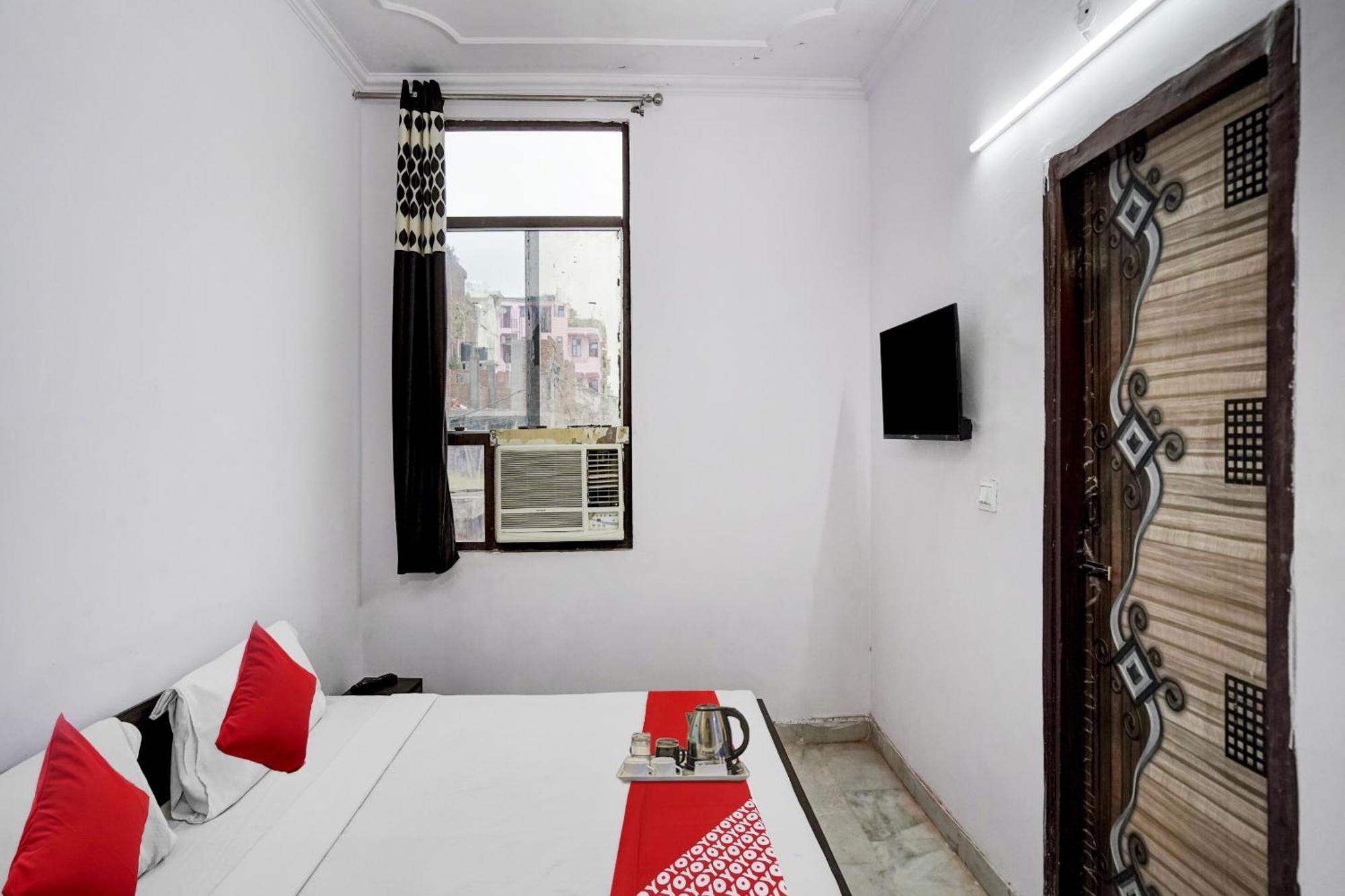 Hotel O B. R. Residency Near Tughlakabad Station Metro Station Delhi (National Capital Territory of India)